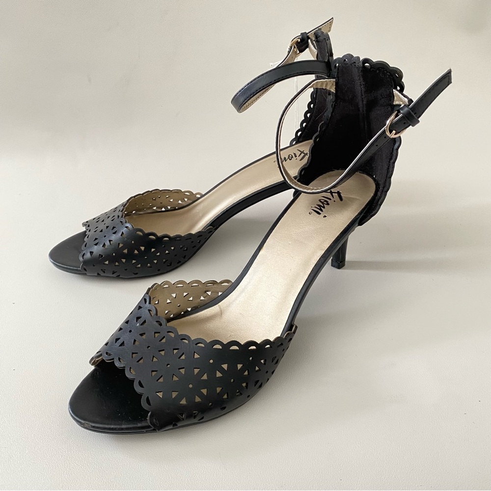 Fioni Black Ankle Strap Pump Heeled Sandals Women’s Shoes Size 10